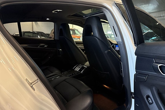 Porsche Panamera S 18 of 21