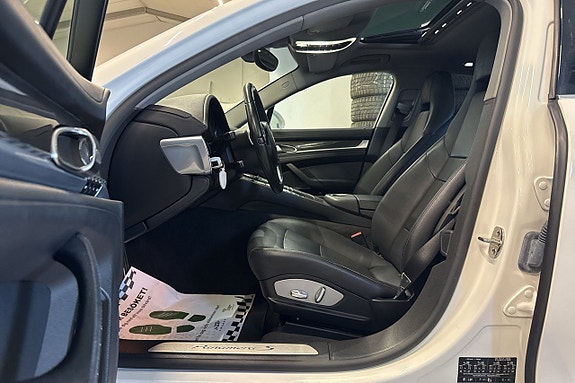 Porsche Panamera S 14 of 21