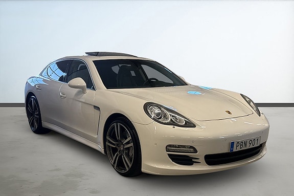 Porsche Panamera S 7 of 21