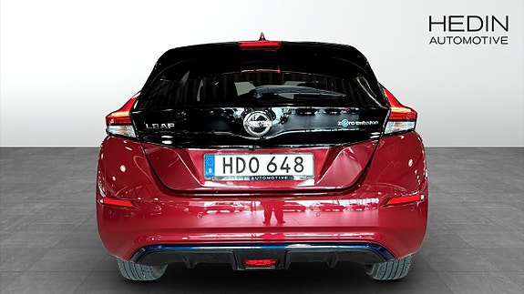 Nissan Leaf 4 of 19