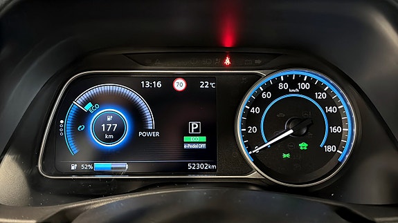 Nissan Leaf 16 of 19