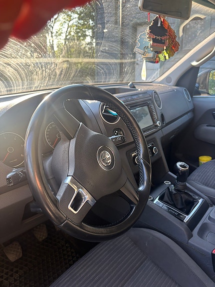 Volkswagen Amarok 6 of 10