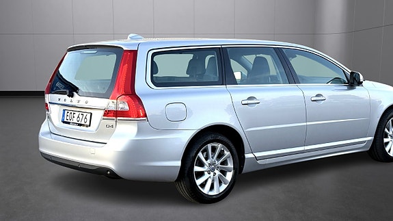 Volvo V70 8 of 23