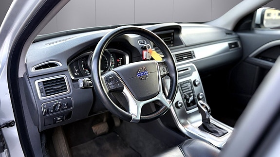 Volvo V70 6 of 23