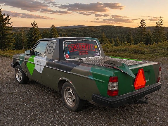 Volvo 240 2 of 2