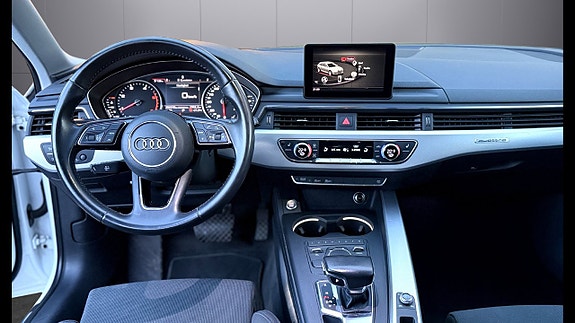 Audi A4 13 of 27