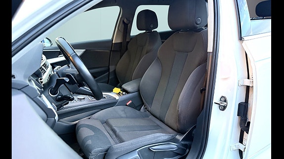 Audi A4 26 of 27