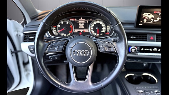 Audi A4 24 of 27