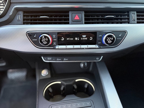 Audi A4 15 of 27