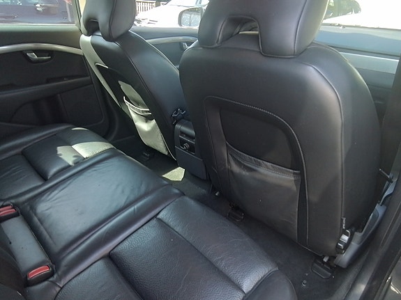 Volvo V70 5 of 5