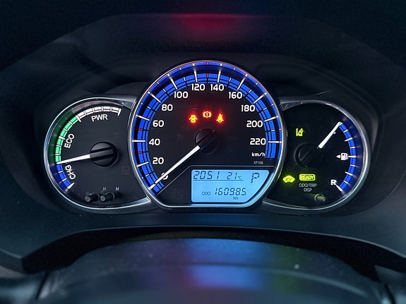 Toyota Yaris 10 of 18