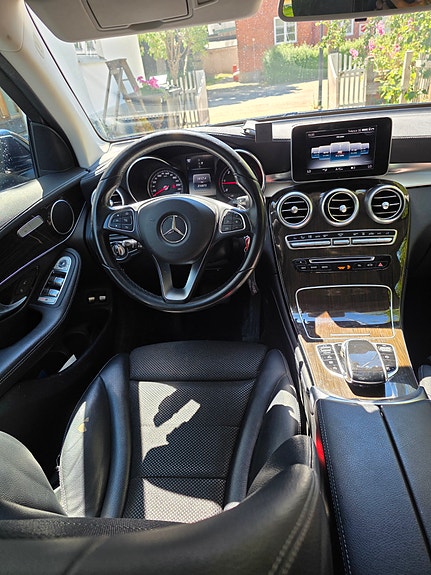 Mercedes-Benz GLC220 d 5 of 8