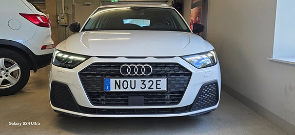 Audi A1 2 of 5