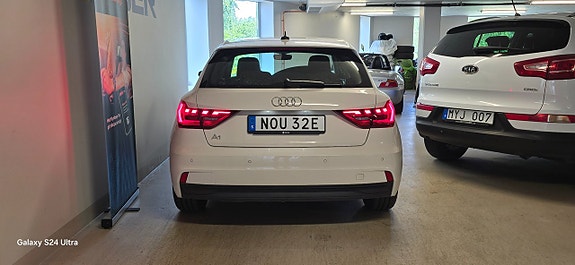 Audi A1 4 of 5