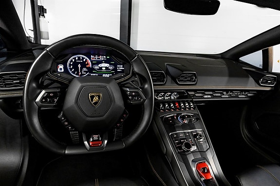 Lamborghini Huracan 17 of 24