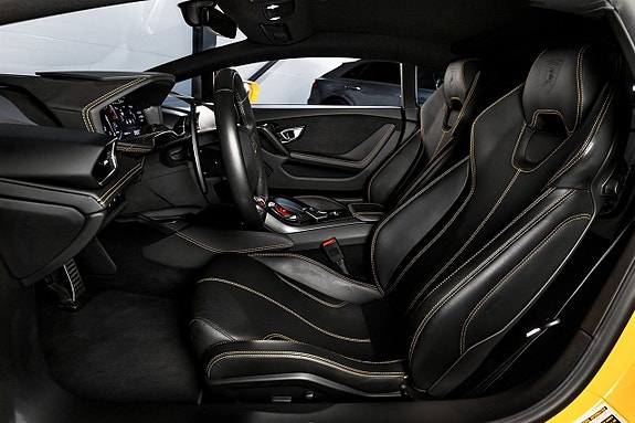 Lamborghini Huracan 18 of 24
