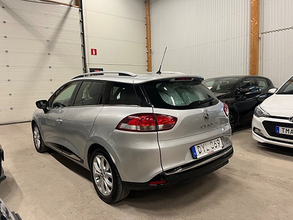 Renault Clio 6 of 17