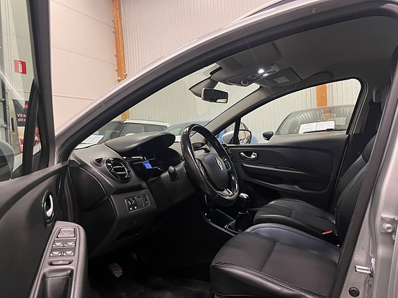 Renault Clio 15 of 17
