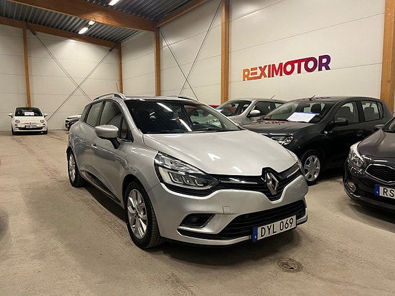Renault Clio 2 of 5