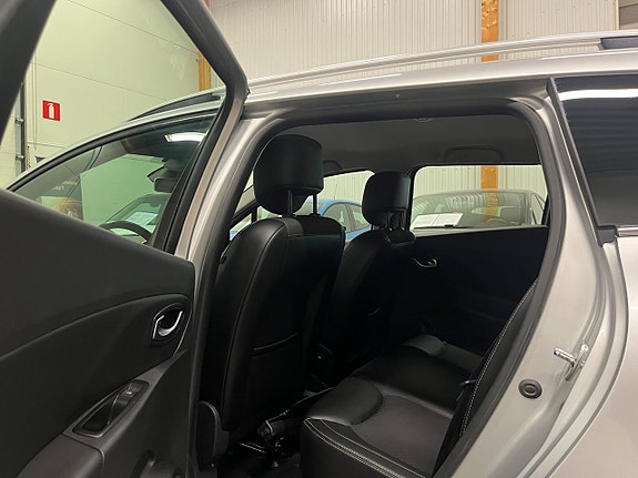 Renault Clio 14 of 17