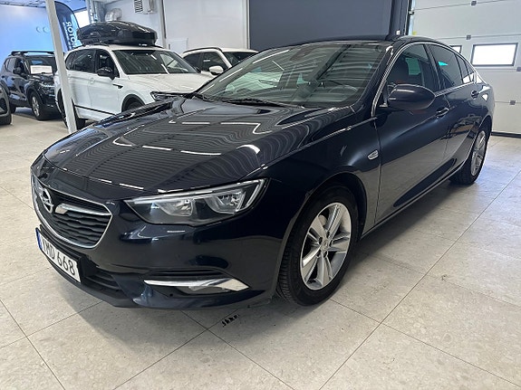 Opel Insignia 3 of 5