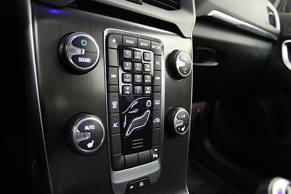 Volvo V40 16 of 16