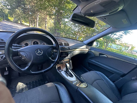 À-traktor Mercedes E 320 Nybesiktad Epa 9 of 11