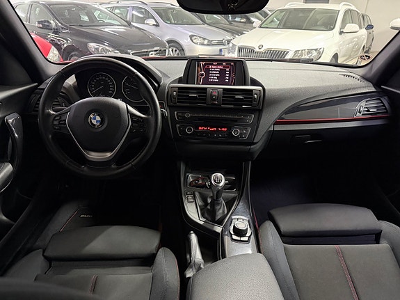 BMW 118d 14 of 18