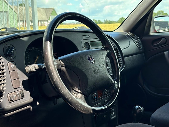 Saab 900 8 of 23