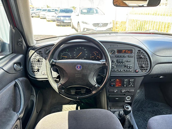 Saab 900 10 of 23