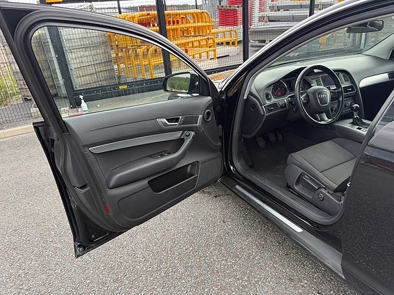 Audi A6 9 of 27