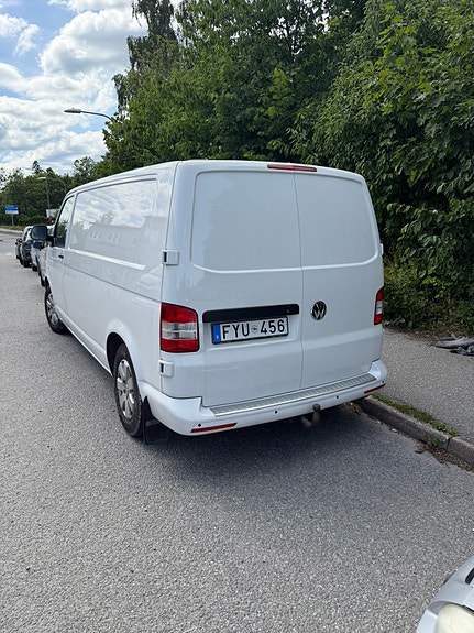 Volkswagen Transporter 2 of 4