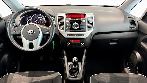 Kia Venga 4 of 5