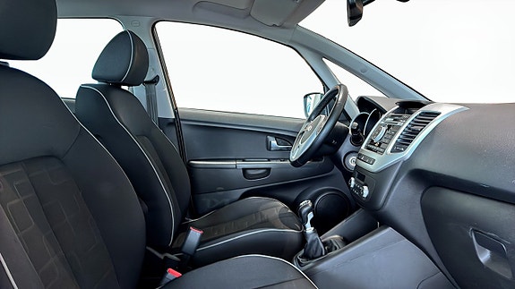 Kia Venga 3 of 5