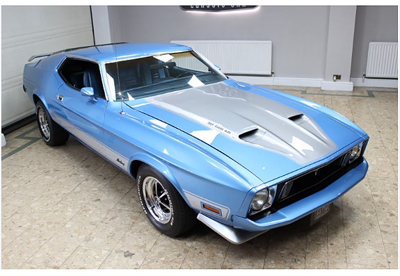 Ford Mustang 4 of 4