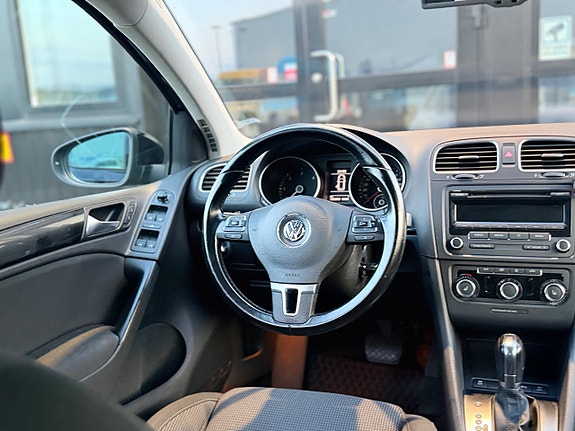 Volkswagen Golf VI 13 of 24