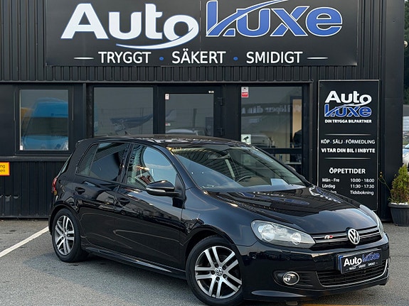 Volkswagen Golf VI 2 of 24