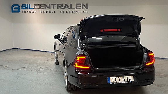 Volvo S90 4 of 5