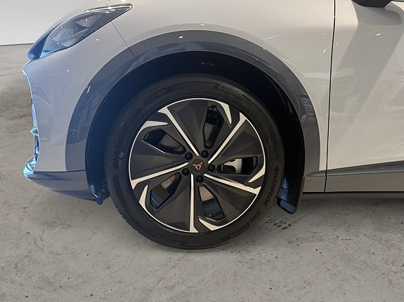 Cupra Tavascan 6 of 20