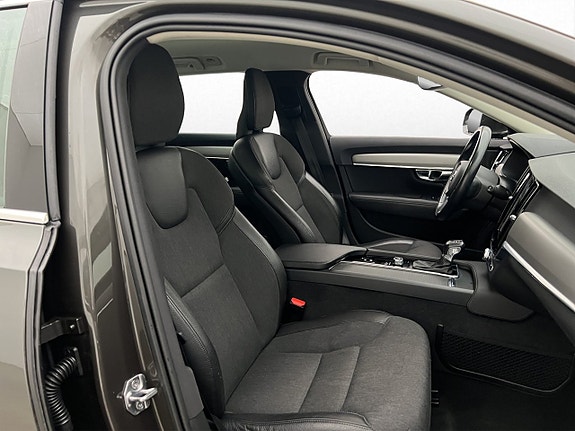 Volvo V90 24 of 30