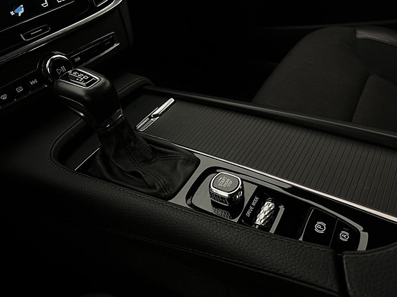 Volvo V90 23 of 30