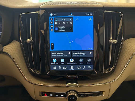 Volvo XC60 14 of 23