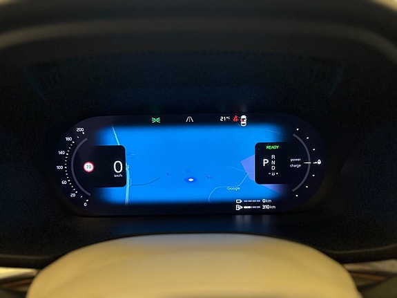 Volvo XC60 12 of 23