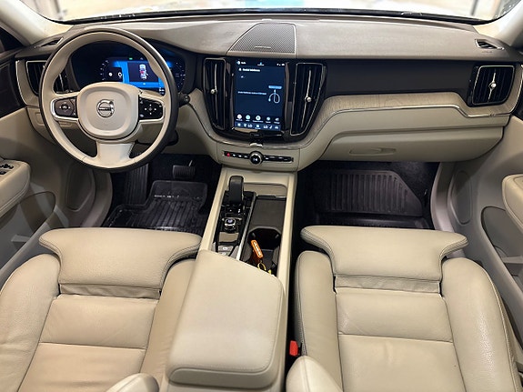 Volvo XC60 7 of 23