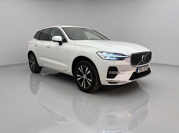 Volvo XC60 2 of 23
