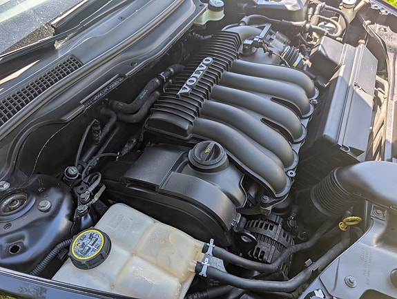 Volvo C70 4 of 5