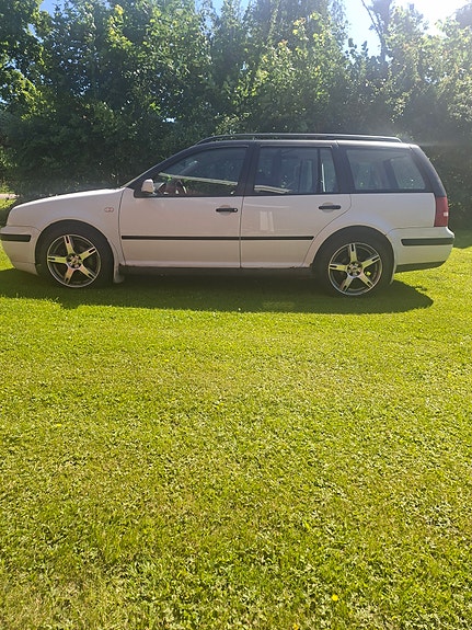 Volkswagen Golf IV 4 of 8