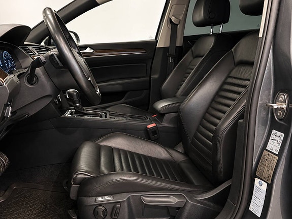 Volkswagen Passat 11 of 18