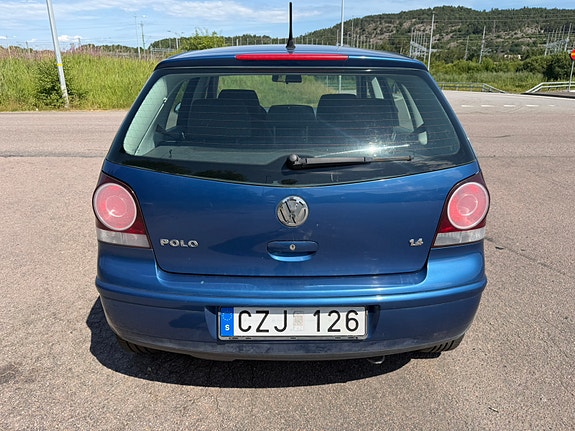 Volkswagen Polo 5 of 9