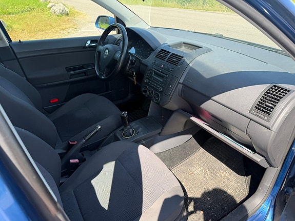 Volkswagen Polo 7 of 9